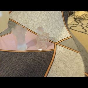 UNBRANDED two angels statues like new